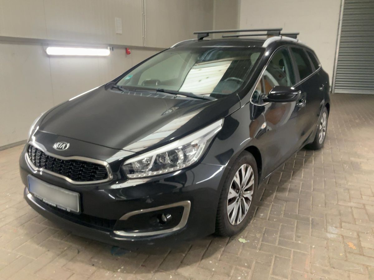 Kia cee'd 2017 — photo 1