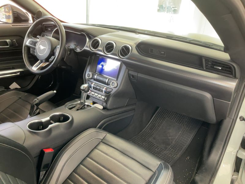 Ford Mustang 5.0 Ti-VCT V8 Mach 1 — zdjęcie 12