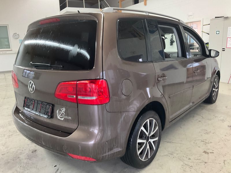 Volkswagen Touran 1.2 TSI Style BlueMotion Tech 2012 – снимка 2