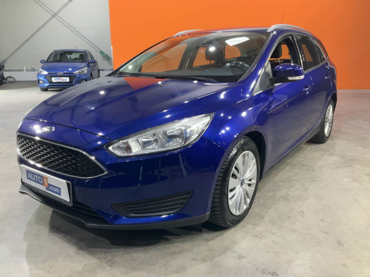 Ford Focus 2016 — photo 1