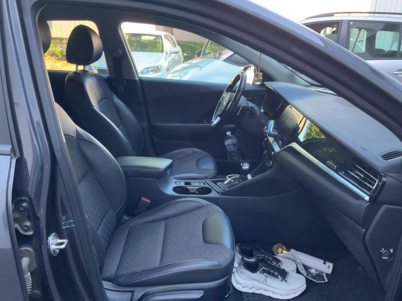 Kia Niro 1.6 Hybrid Design — zdjęcie 11