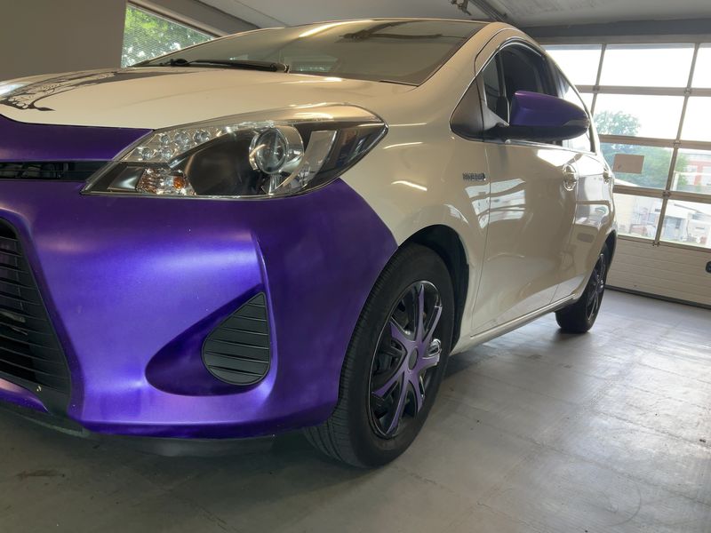 Toyota Yaris 1.5 Hybrid Life — zdjęcie 2
