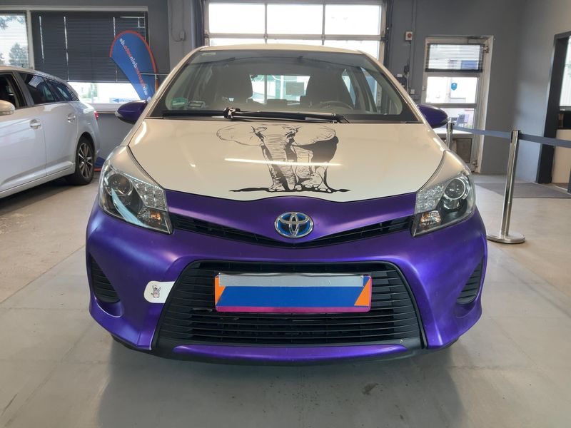 Toyota Yaris 1.5 Hybrid Life — zdjęcie 9