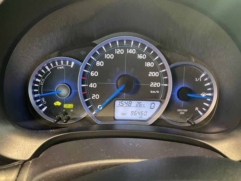 Toyota Yaris 1.5 Hybrid Life — zdjęcie 13