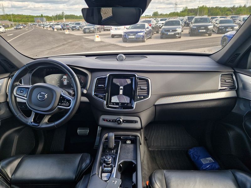 Volvo XC90 2.0 T8 Plug-in Hybrid R Design AWD — zdjęcie 12