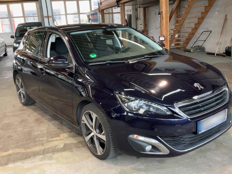 Peugeot 308 1.6 Blue-HDi Active 2015 – снимка 12