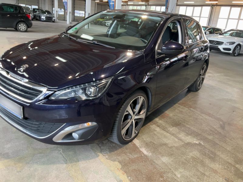 Peugeot 308 1.6 Blue-HDi Active 2015 – снимка 2