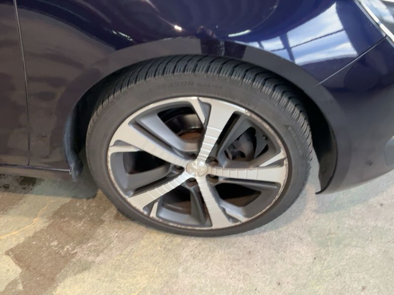 Peugeot 308 1.6 Blue-HDi Active 2015 – снимка 11