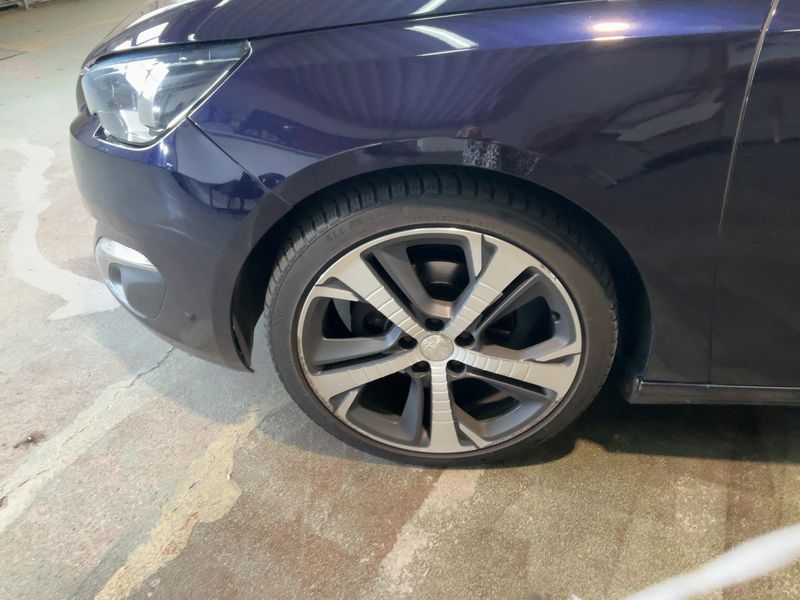 Peugeot 308 1.6 Blue-HDi Active 2015 – снимка 3