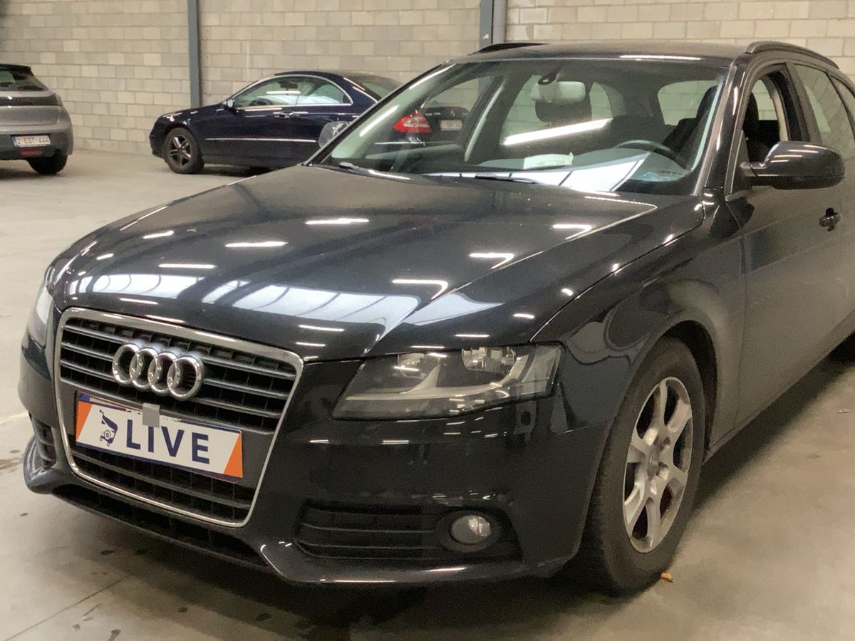 Audi A4 2.0 TDI Attraction