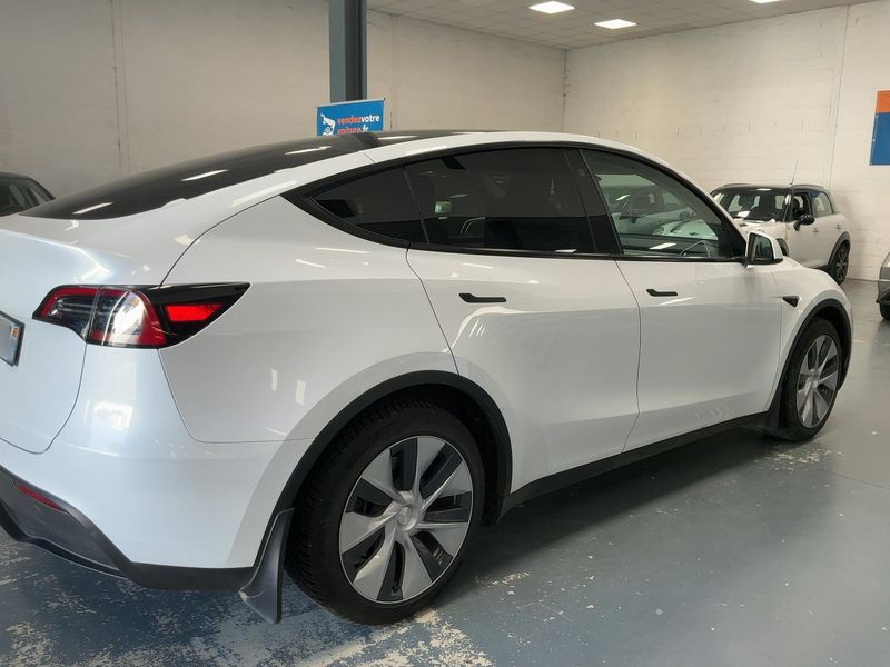 Tesla Model Y Standard Range 2023 – снимка 8