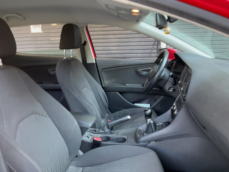 Seat Leon 1.6 TDI Style 2014 – снимка 16