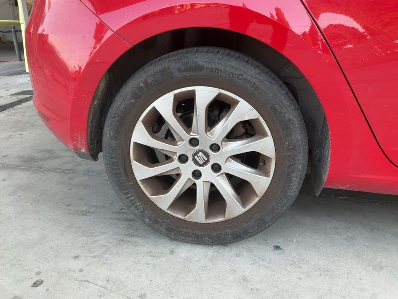 Seat Leon 1.6 TDI Style 2014 – снимка 9