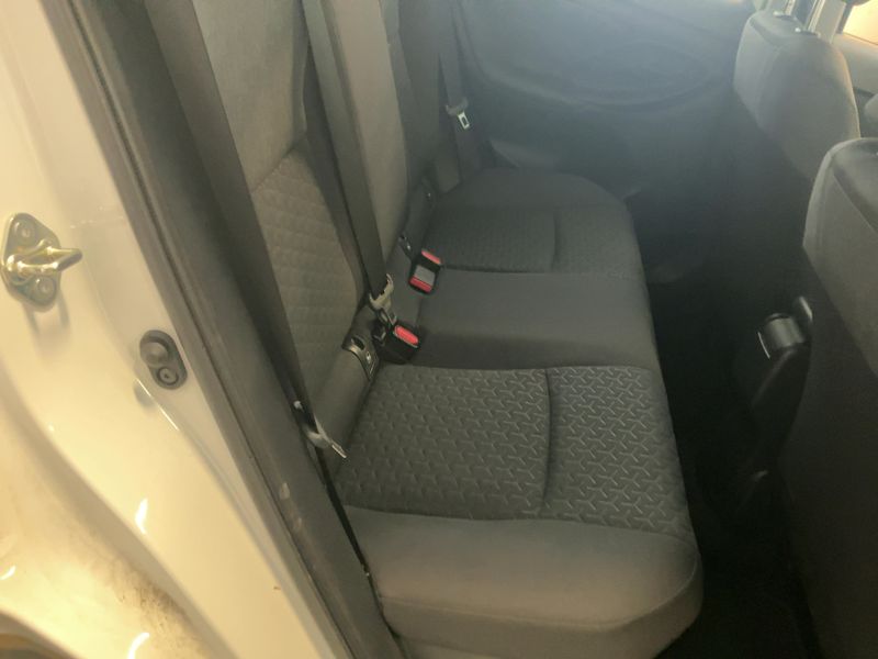 Toyota Yaris Cross 1.5 Hybrid Dynamic Business — zdjęcie 14