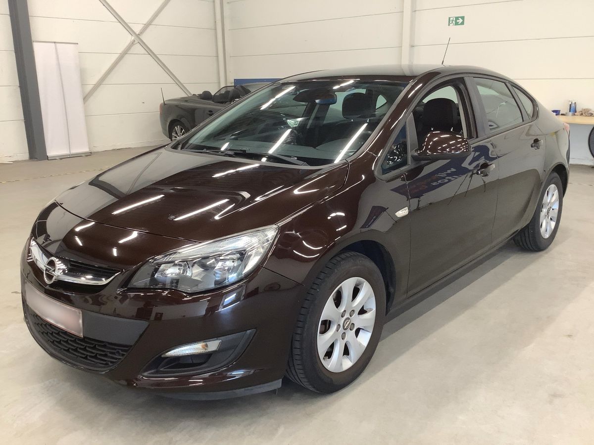Opel Astra 2015