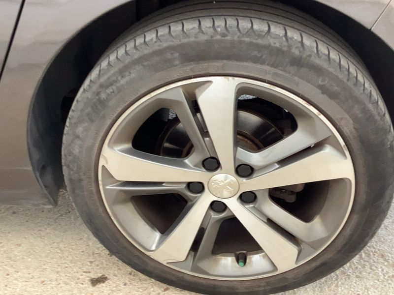 Peugeot 308 1.6 e-HDi Allure 2015 – снимка 5