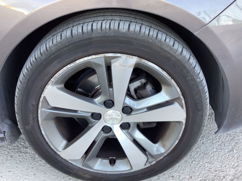 Peugeot 308 1.6 e-HDi Allure 2015 – снимка 11