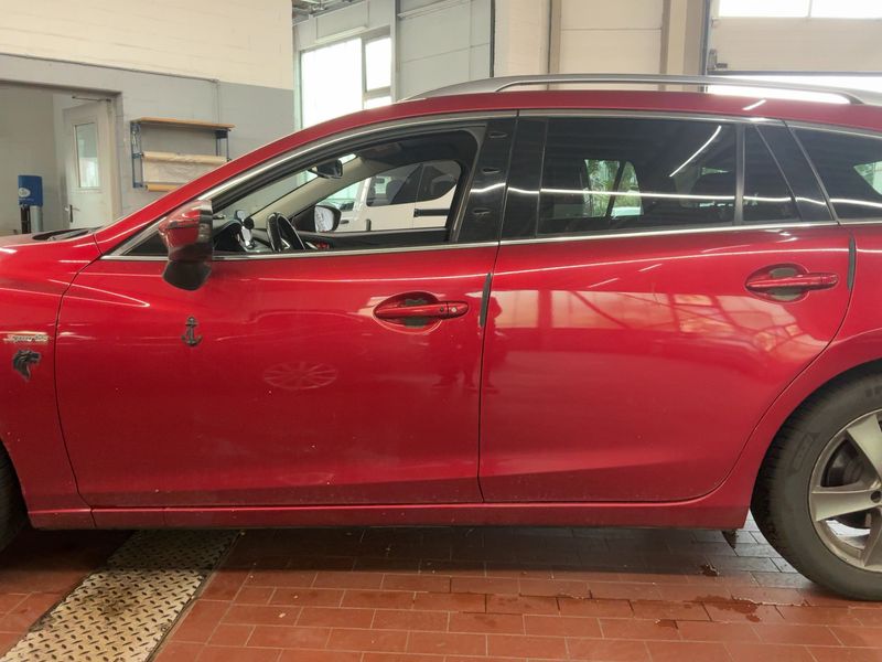 Mazda 6 2.2 Turbodiesel Sports-Line — zdjęcie 4