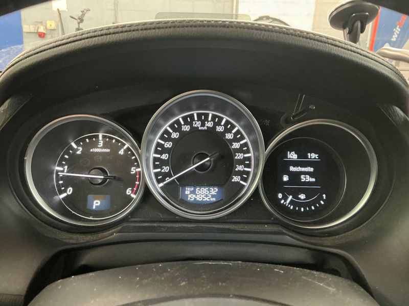 Mazda 6 2.2 Turbodiesel Sports-Line — zdjęcie 13