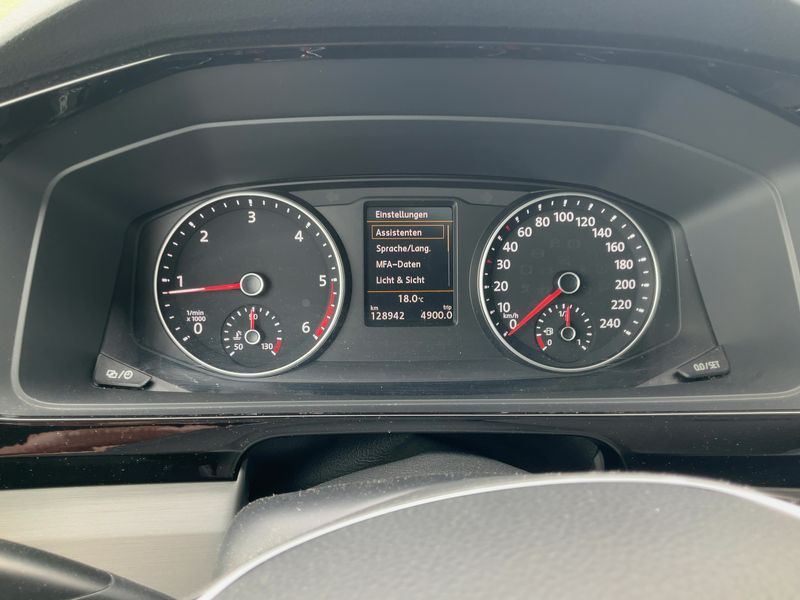 Volkswagen T6 Multivan 2.0 TDI Edition — zdjęcie 13