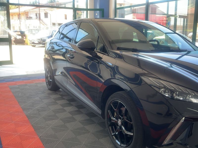 MG 4 electric drive 150 kW Luxury — zdjęcie 8