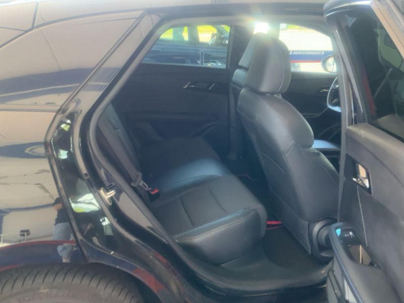 MG 4 electric drive 150 kW Luxury — zdjęcie 14