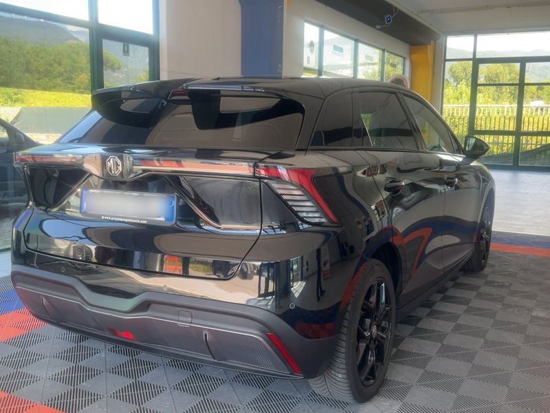 MG 4 electric drive 150 kW Luxury — zdjęcie 6