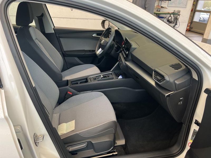 Seat Leon 1.0 eTSI Style — zdjęcie 9