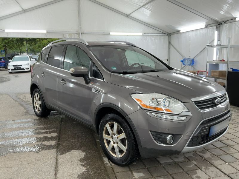 Ford Kuga 2.0 TDCi Titanium — zdjęcie 8