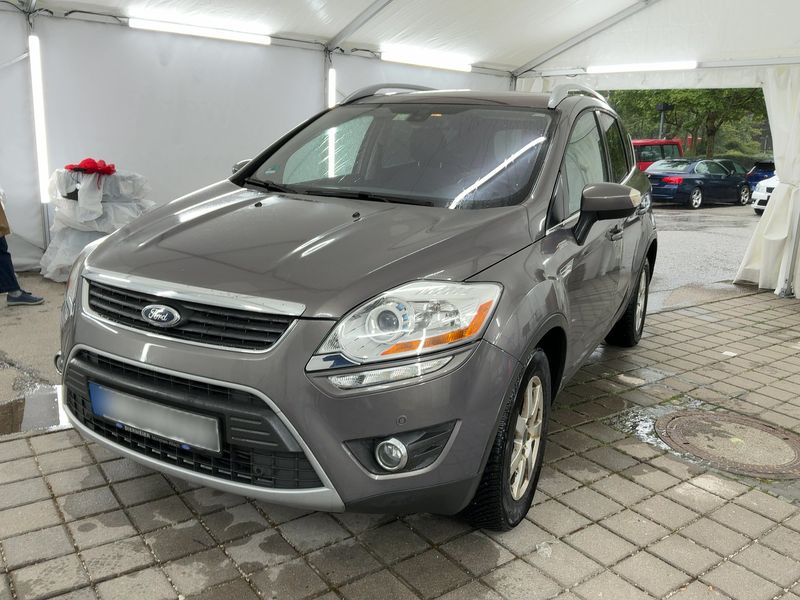Ford Kuga 2.0 TDCi Titanium — zdjęcie 1