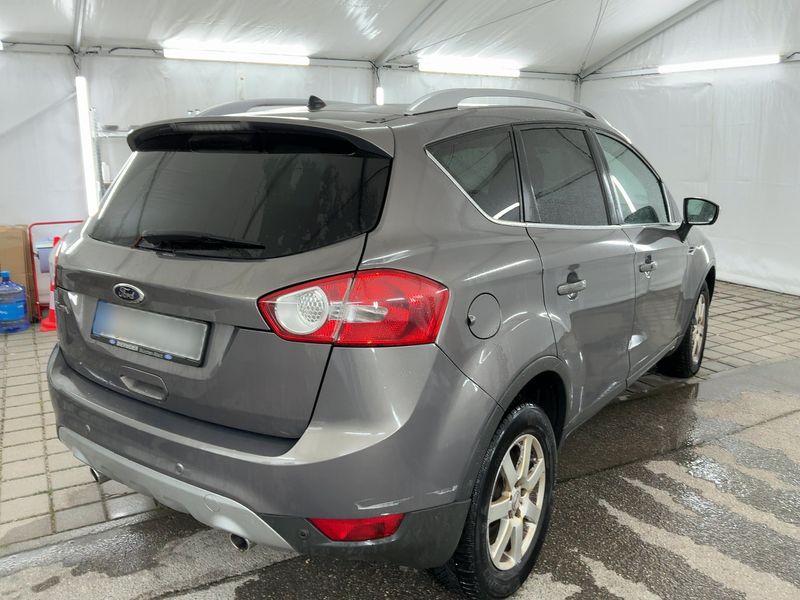 Ford Kuga 2.0 TDCi Titanium — zdjęcie 6