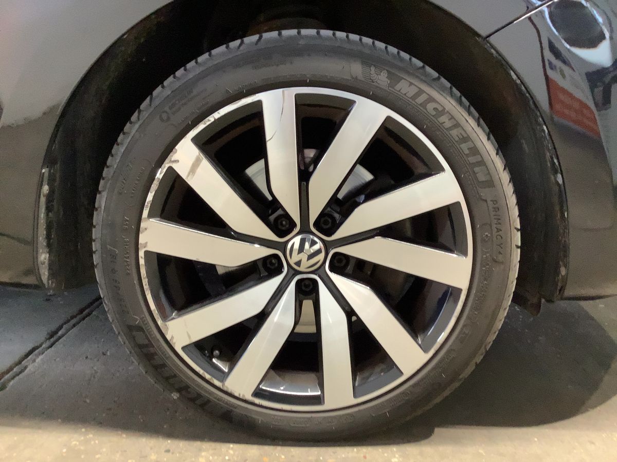Volkswagen Sharan 2017 — photo 12