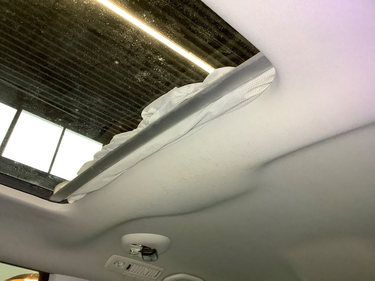 Volkswagen Sharan 2017 — photo 37