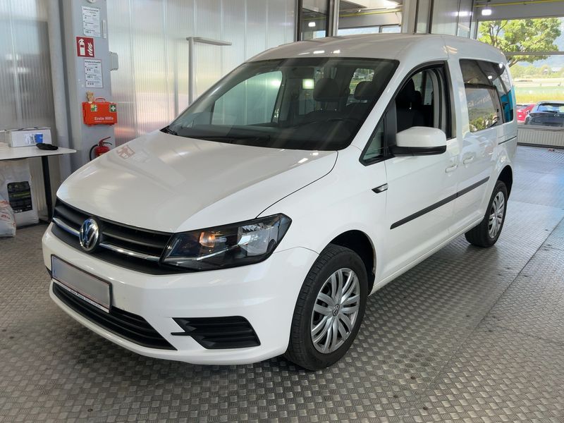 Volkswagen Caddy 2.0 TDI Trendline 4Motion BlueMotion Tech 2016 – снимка 2