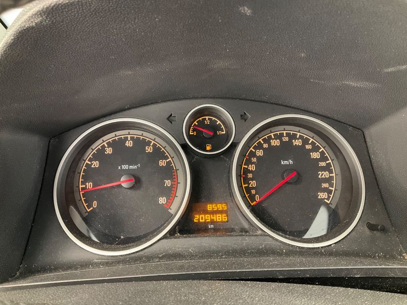 Opel Zafira 1.8 Edition — zdjęcie 4