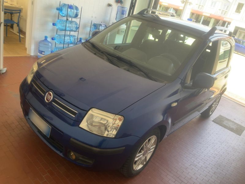 Fiat Panda 1.2 Emotion — zdjęcie 2