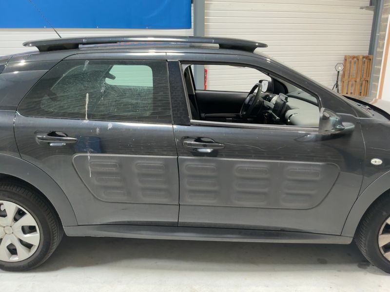 Citroen C4 Cactus 1.2 VTi Feel — zdjęcie 7