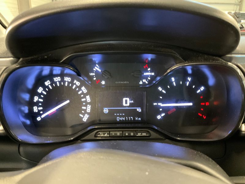 Citroen C3 1.2 PureTech Feel 2021 – снимка 18