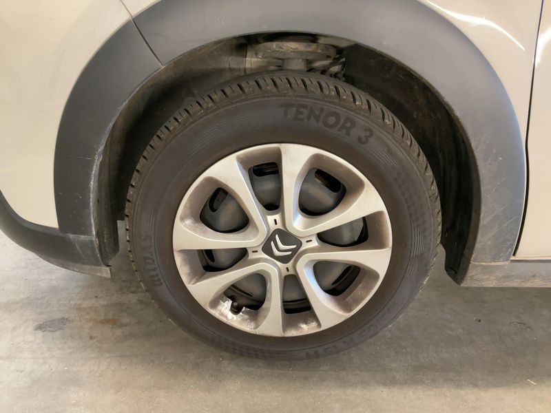 Citroen C3 1.2 PureTech Feel 2021 – снимка 3