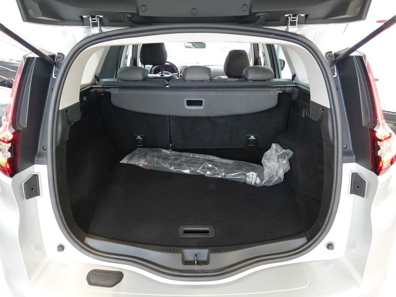 Renault Grand Scenic 1.7 BLUE dCi Grand Business Edition — zdjęcie 9