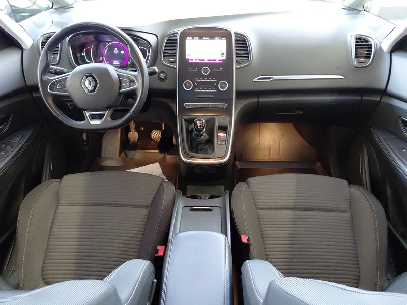 Renault Grand Scenic 1.7 BLUE dCi Grand Business Edition — zdjęcie 11
