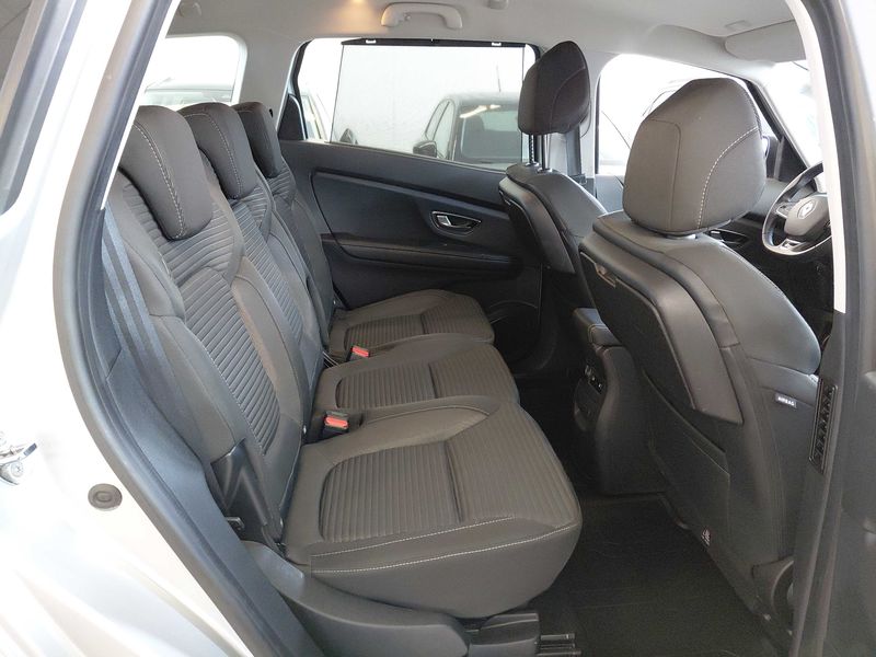 Renault Grand Scenic 1.7 BLUE dCi Grand Business Edition — zdjęcie 14