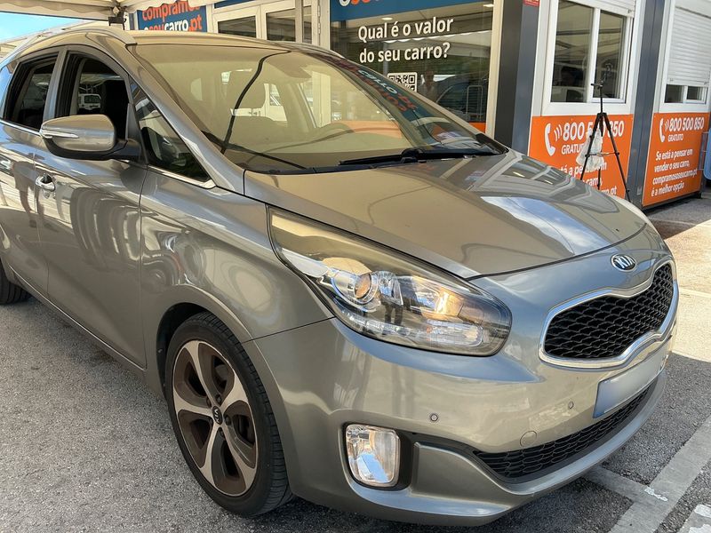 Kia Carens 1.7 CRDi Premium — zdjęcie 8
