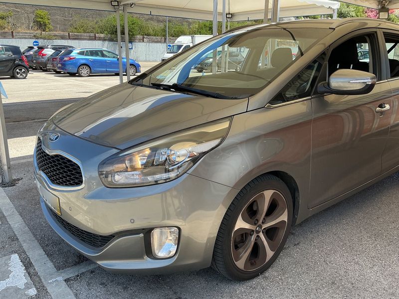 Kia Carens 1.7 CRDi Premium — zdjęcie 2