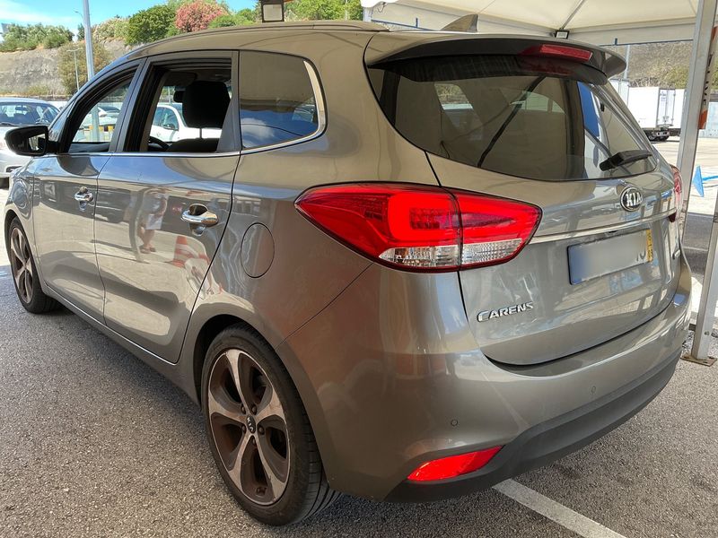 Kia Carens 1.7 CRDi Premium — zdjęcie 3