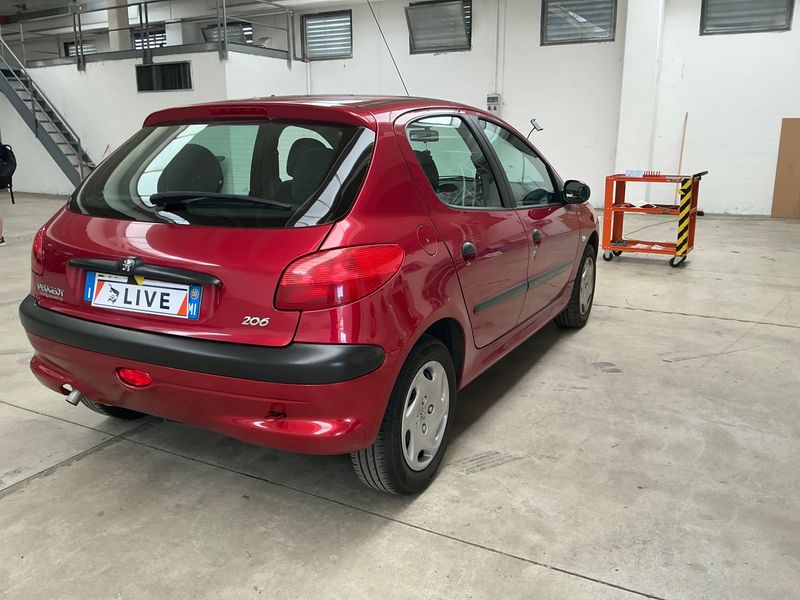 Peugeot 206 1.4 XT — zdjęcie 2
