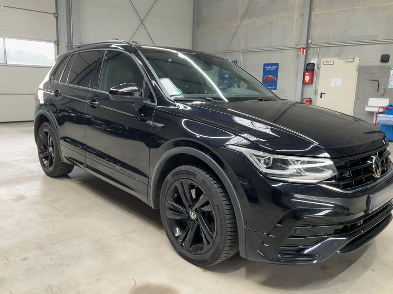 Volkswagen Tiguan 2.0 TDI R-Line 4Motion 2022 – снимка 12