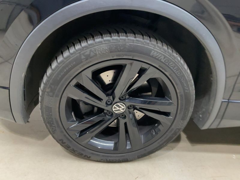 Volkswagen Tiguan 2.0 TDI R-Line 4Motion 2022 – снимка 3