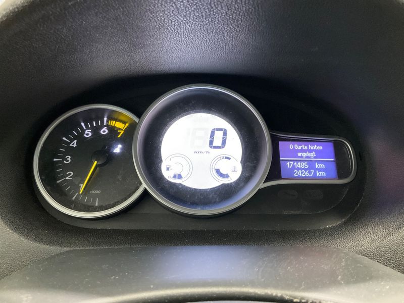 Renault Megane 1.6 Authentique — zdjęcie 4