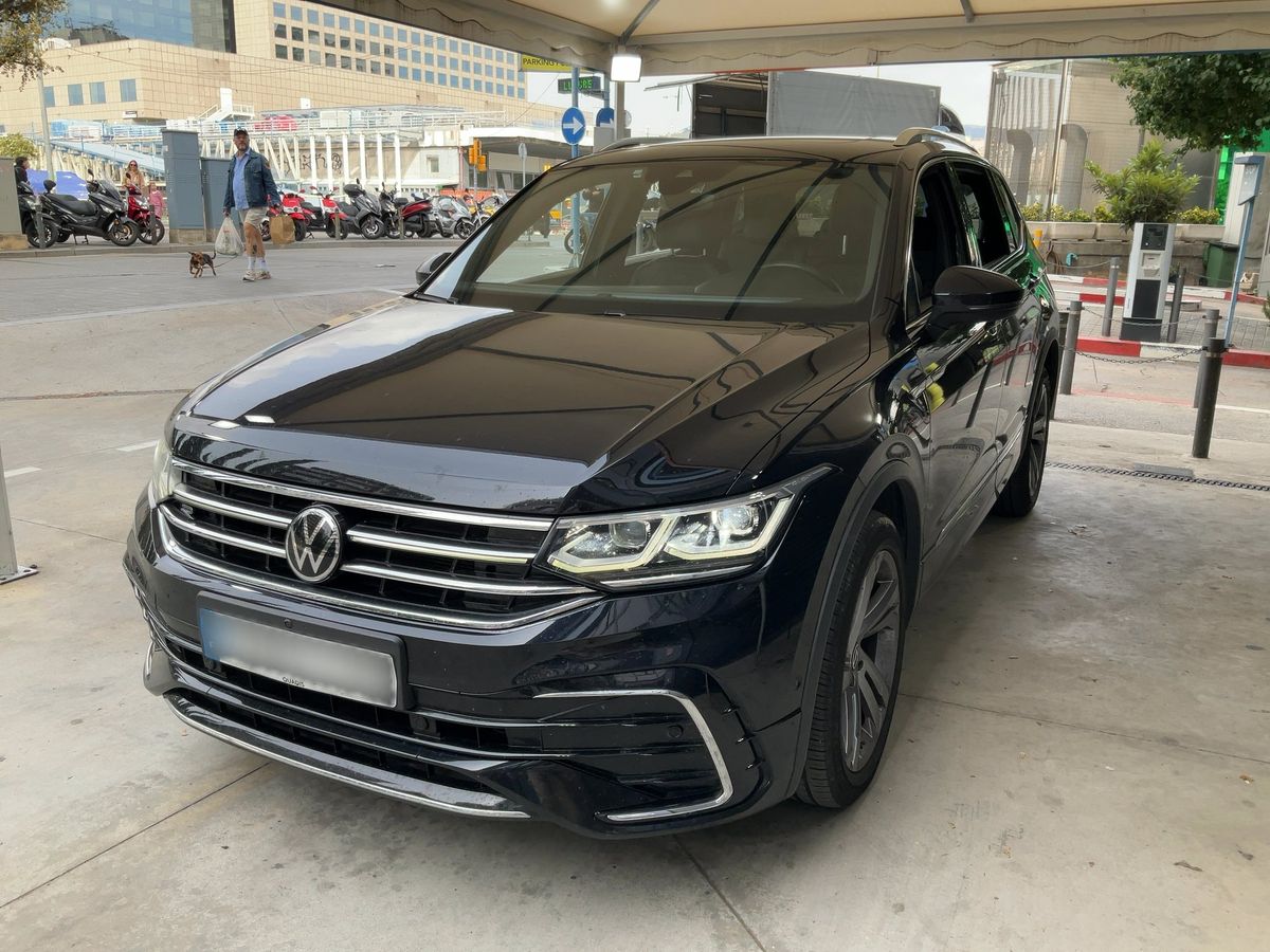 Volkswagen Tiguan 2022 — photo 1